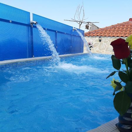 Hotel Flesvos Пефкохори Екстериор снимка