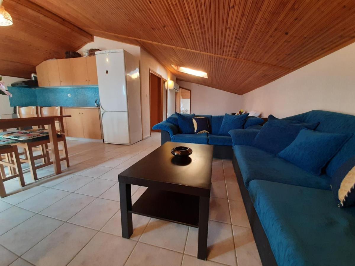 Hotel Flesvos Пефкохори Екстериор снимка