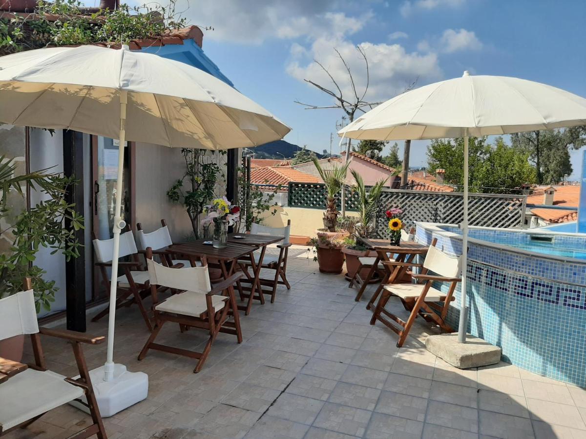 Hotel Flesvos Пефкохори Екстериор снимка