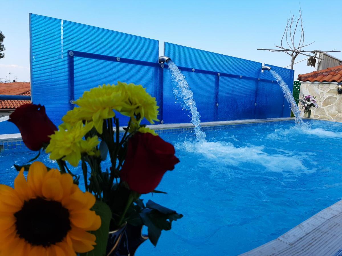 Hotel Flesvos Пефкохори Екстериор снимка