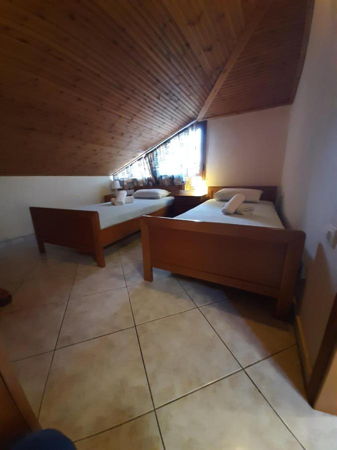 Hotel Flesvos Пефкохори Екстериор снимка