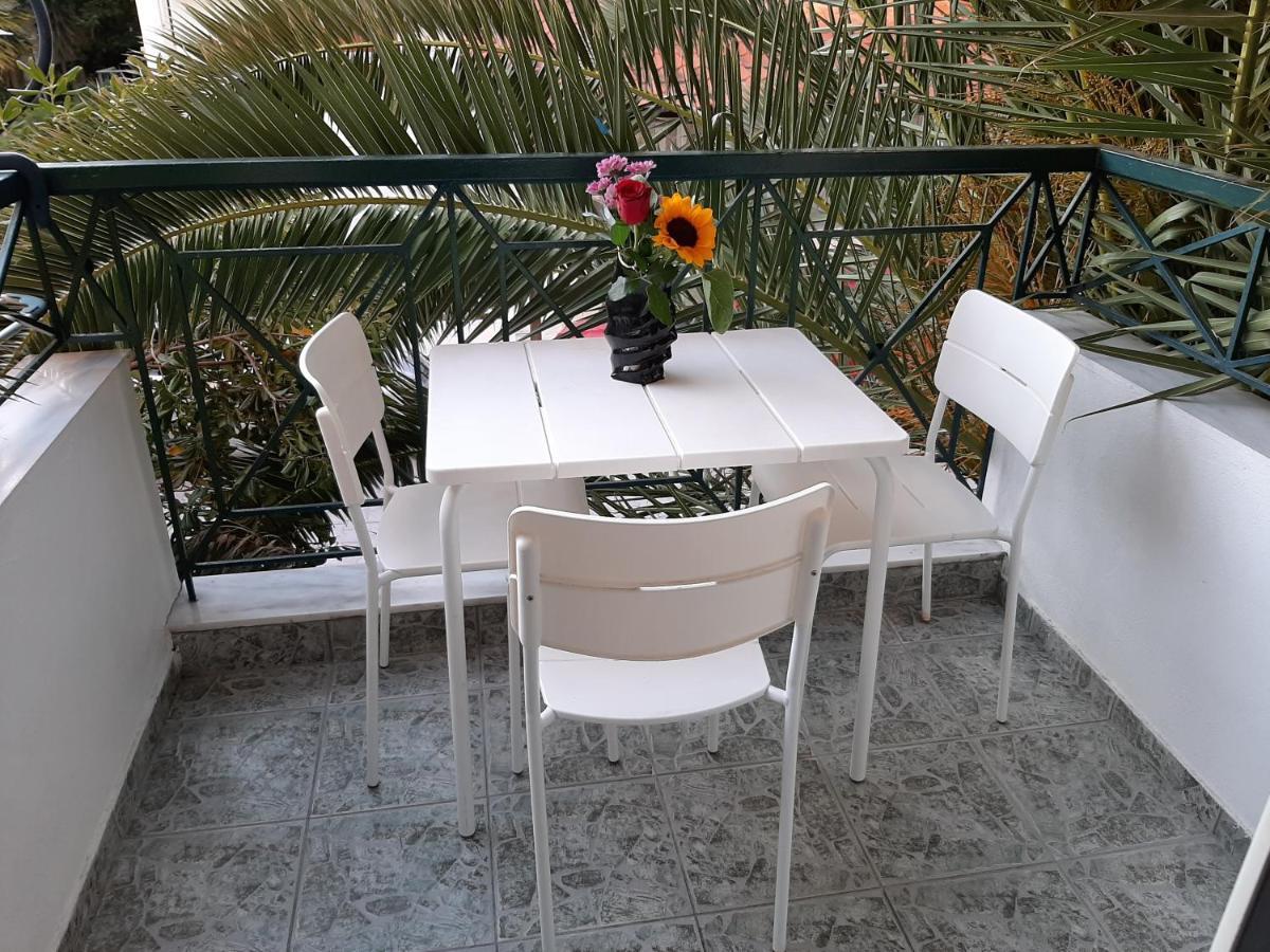 Hotel Flesvos Пефкохори Екстериор снимка