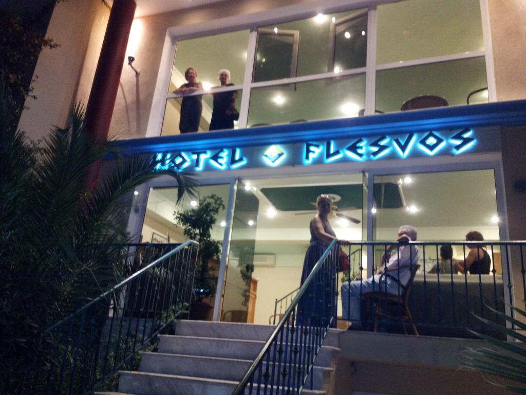 Hotel Flesvos Пефкохори Екстериор снимка